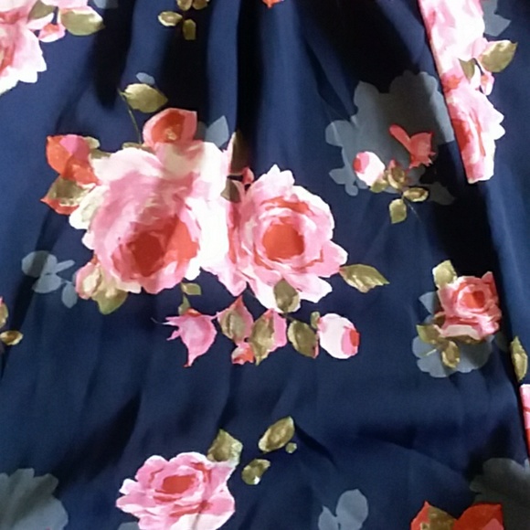 Romper - Picture 2 of 4